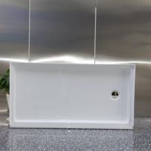 Load image into Gallery viewer, Acrylic shower tray Resin and fiberglass Three tile flanges Right Side