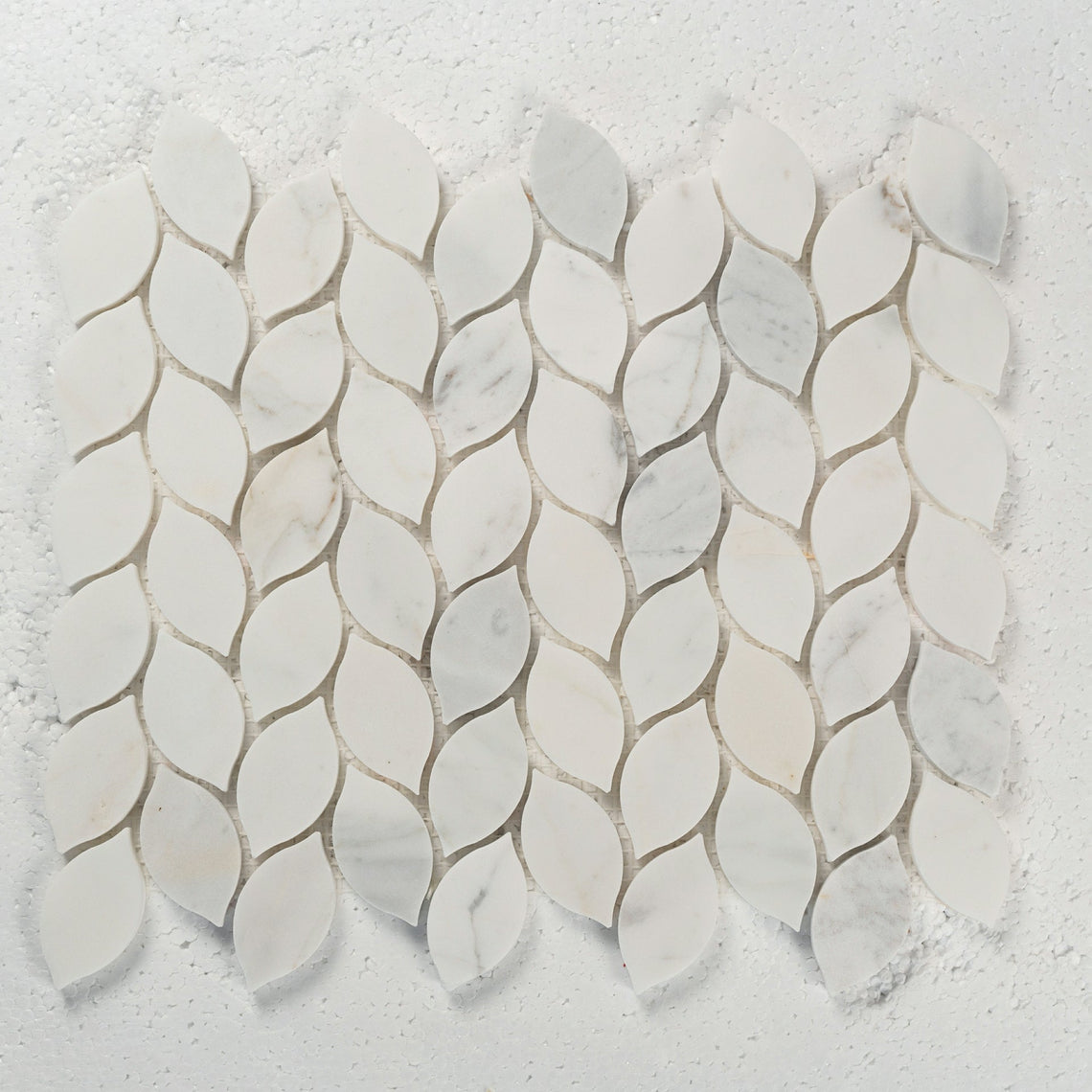12 X 12 in. Statuario Leaf White Honed Marble Mosaic