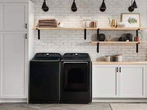 Samsung 7.4 cu. ft. Gas Dryer with Steam Sanitize+ in Black Stainless Steel