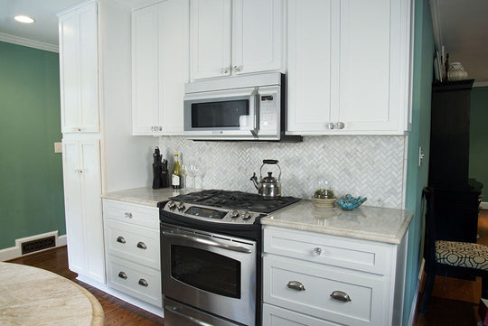 12" X 12" Arabescato Carrara Herringbone Honed Cool White Pattern Mosaic Sheet (9.4SQ FT/CTN)