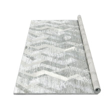 Load image into Gallery viewer, Talia-776 Area Rugs Rectangle Metallic 5-X-7